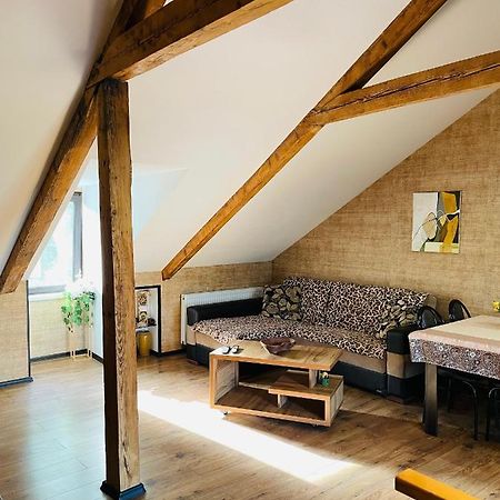 Beautiful Apartment On Atoneli Tbilisi Exterior foto